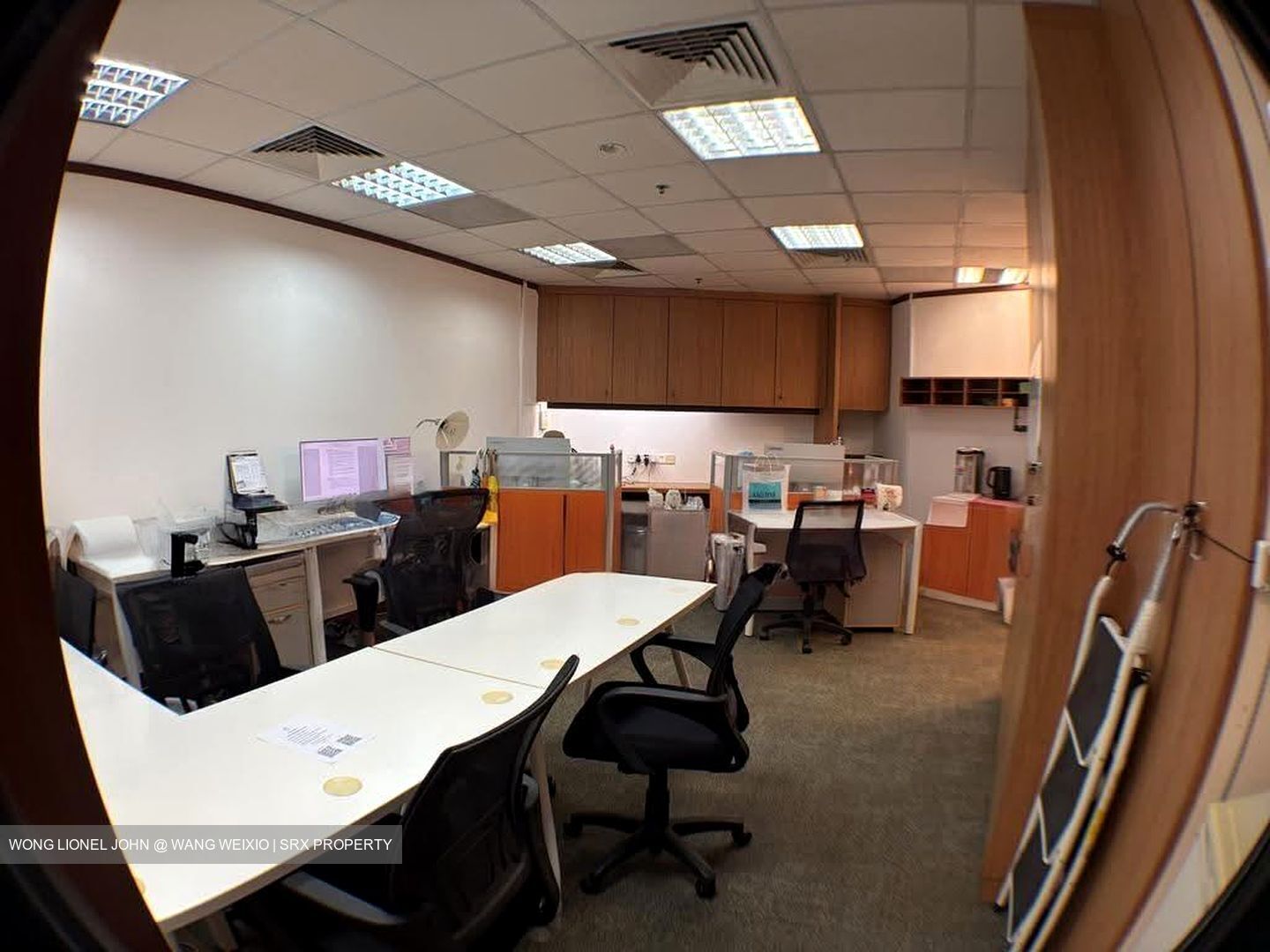 The Plaza (D7), Office #633721391